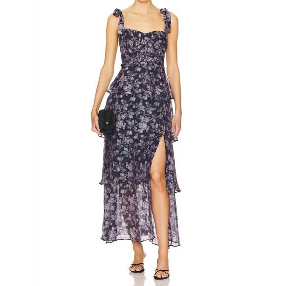 NEW ASTR mellorie dress in dark blue floral